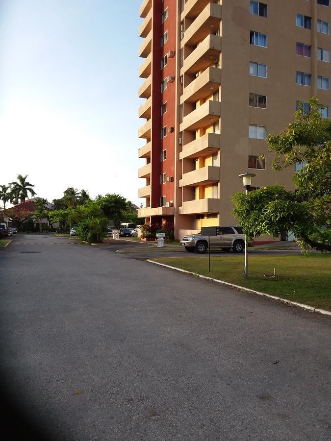 Ferienwohnung Mcfarlane'S Place Ocho Rios Exterior foto